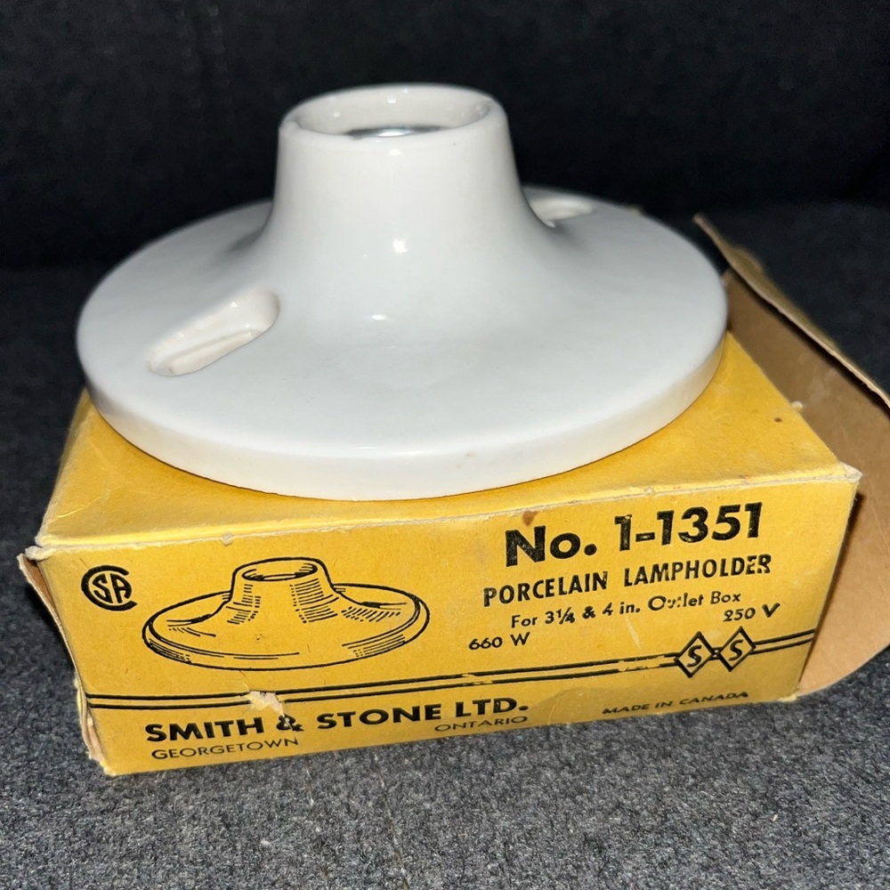 Porcelain Lamp Holder - Smith & Stone LTD
